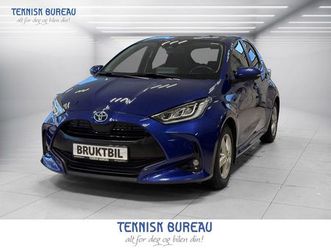 full servicehistorikk, 2 sett med gode dekk.