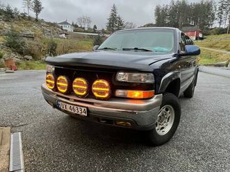 2500 suburban