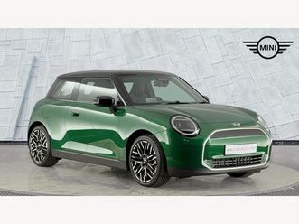 e 40.7kwh exclusive auto 3dr