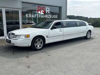 stretchlimousine limo limousine
