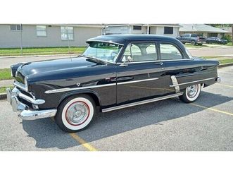 1953 ford customline coupe