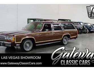 1990 ford crown victoria sedan