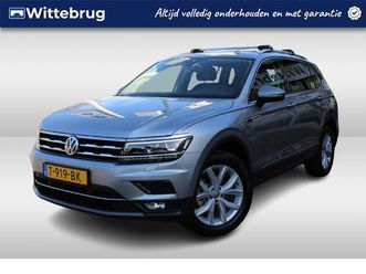 volkswagen tiguan allspace 1.5 tsi 150pk highline 7 zitplaatsen dsg automaat / navigatie via app / lm 18 inch / led / parkeersensoren / elektr klep / keyless