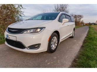 chrysler pacifica - unfallfrei