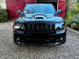 grand cherokee 6.1 hemi v8 srt8 a