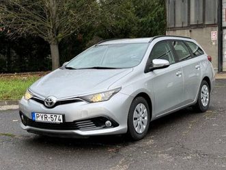 toyota auris touring sports 1.33 live