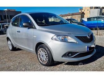 lancia ypsilon 1.2 69 cv 5 porte platinum