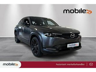 cosmo // se km! // ny service