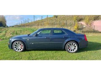 300c 6.1 v8 hemi srt-8