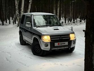 MITSUBISHI PAJERO MINI