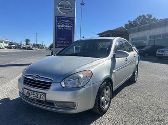 hyundai accent 2010