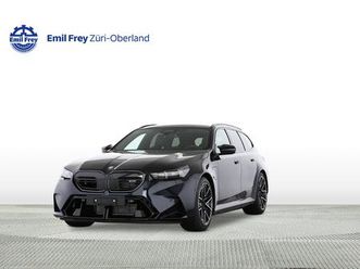 bmw m5 xdrive touring: réserver un essai sur route !