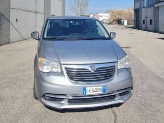 voyager v 2.8l platinum 178cv auto