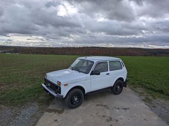 lada niva 4x4 legend lpg,led-scheinwerfer top zustad