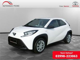toyota aygo x 1.0 play