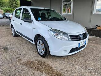 dacia sandero 1.4 8v gpl lauréate
