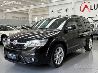 fiat freemont 2.0mjt 125kw man. 7míst urban!