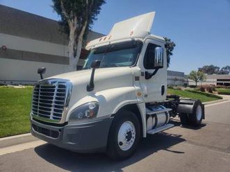 2015 freightliner cascadia single axle