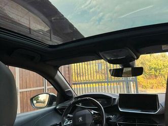 peugeot 208 gt tetto full neopatentati