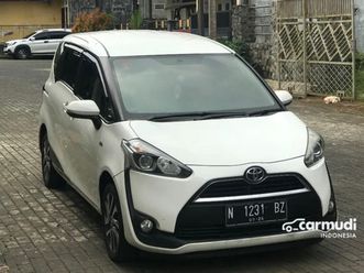 2016 toyota sienta 1.5 v mpv at istimewa (yusuf)