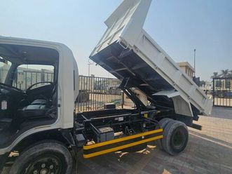isuzu npr gcc / original tipper