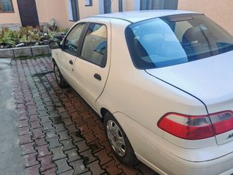 vând fiat albea 1.4 benzina 2009 tohanu nou