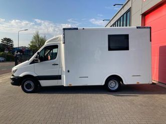 krankenwagen mercedes-benz 416 cdi container diesel