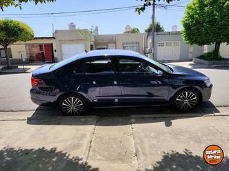 vento 2.5 luxury 2013