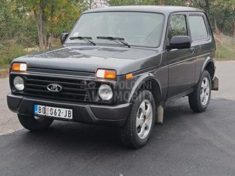 lada niva 1.7
