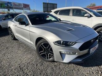 ford mustang 2.3i 10-st. at ventilace top !
