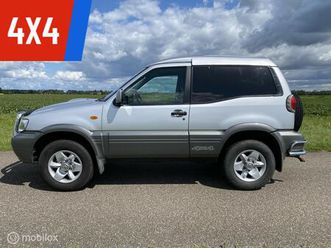 NISSAN TERRANO nissan-terrano-ll-3-0-di-4x4-154pk-3000kg-trekgewicht