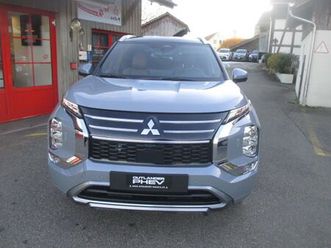 outlander 2.4 phev instyle+ 4wd automatic