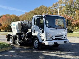 used 2016 isuzu npr tymco 210 air sweeper with hydraulic brakes and broom system