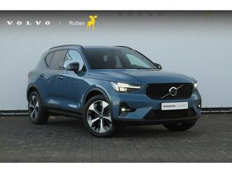 volvo xc40 - 212pk automaat b4 plus dark elektrische stoelen met geheugen/ harman kardon audio/ blis/ s