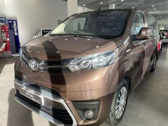 toyota - proace verso