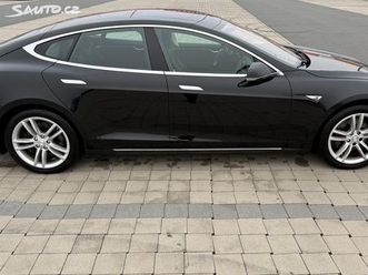 tesla model s s85, dph, nabíjení zdarma sc01