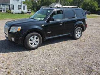 2009 mercury mariner hybrid 156,000 awd