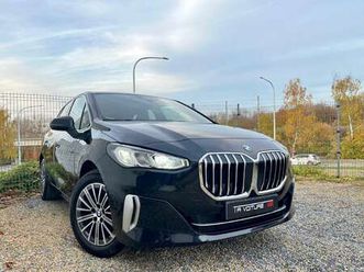 active tourer 218ia led/cuir/navi/carplay/camera