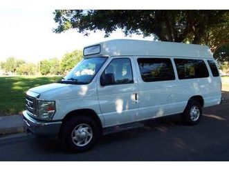 2011 ford e-250 hightop van