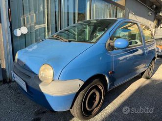 renault twingo 1.2i cat meccanicamente a posto!!!