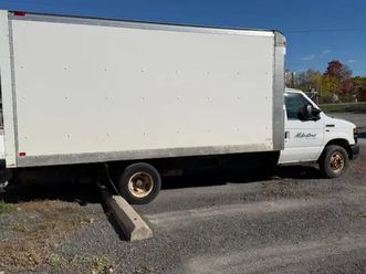 2014 ford e450 cube van – sold as is