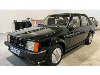 1983 opel kadett noir manuel, 5 vitesses conduite à gauch...