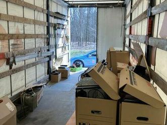 syndyk sprzeda samochód ciężarowy daf i in. ruchomości ze sp warszawa