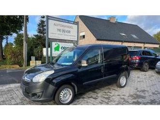 ② combo lichte vracht btw aftrekbaar — camionnettes & utilitaires — 2ememain