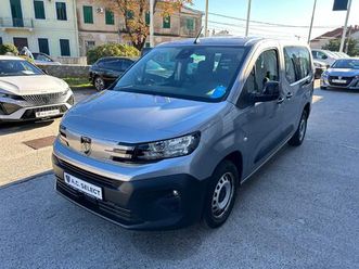 peugeot partner l2 cabin crew 1.5 bluehdi 130 - 2024. - 26000 km, 2024 god.