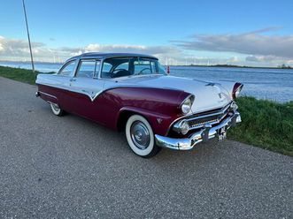FORD CROWN VICTORIA ford-usa-fairline-victoria-crown-1955