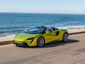 2025 mclaren artura spider