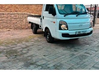 2017 hyundai h100 bakkie 2.6d dropside