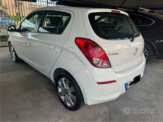 hyundai i20 1.4 crdi 5p. sound edition