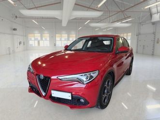 stelvio stelvio 2.2 turbodiesel 160 cv at8 rwd rosso edizione